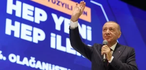 Uşaklı memur emeklilerini ilgilendiriyor: Cumhurbaşkanı Erdoğan, AK Parti kongresinde açıkladı