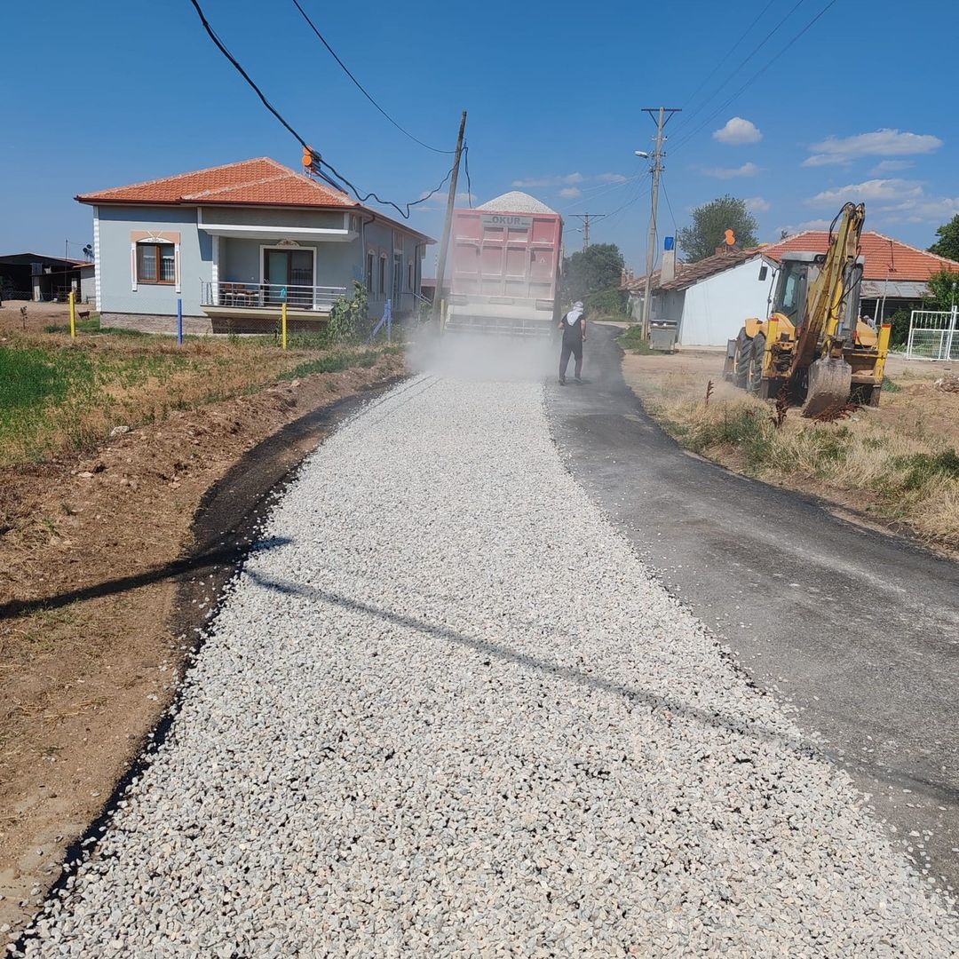 Sivaslı’da ki köylerde Asfalt Çalışması Tamamlandı